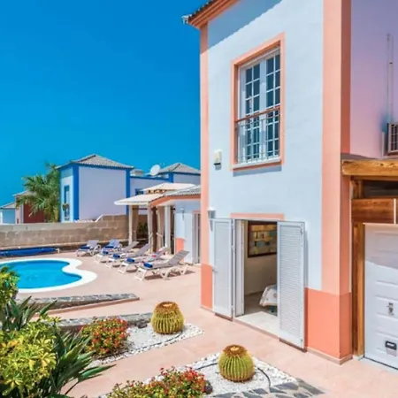Villa Tenerife Family Holiday With Private Heated Pool, Botanical Garden, Bbq & Fast Wifi By Holidays Costa Adeje (Tenerife)