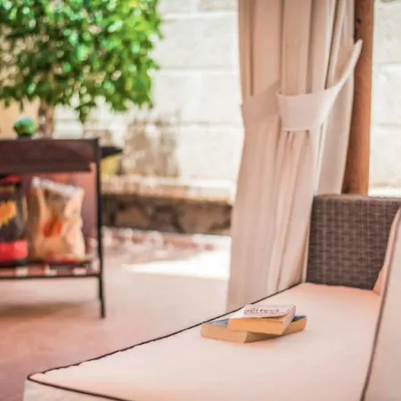 Tenerife Family Holiday With Private Heated Pool, Botanical Garden, Bbq & Fast Wifi By Holidays *